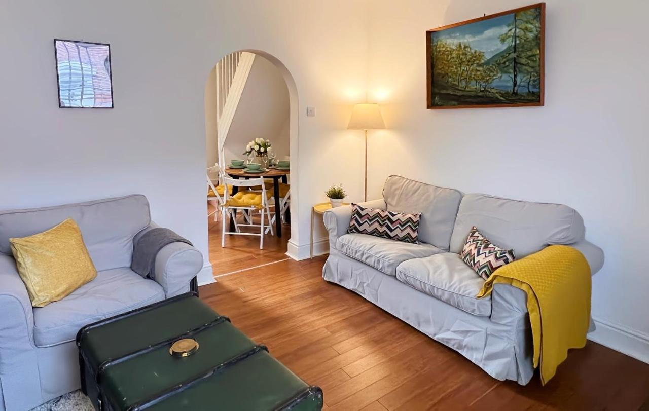 Charming Victorian Cottage Steps From Historic Chester - Free Parking Buitenkant foto